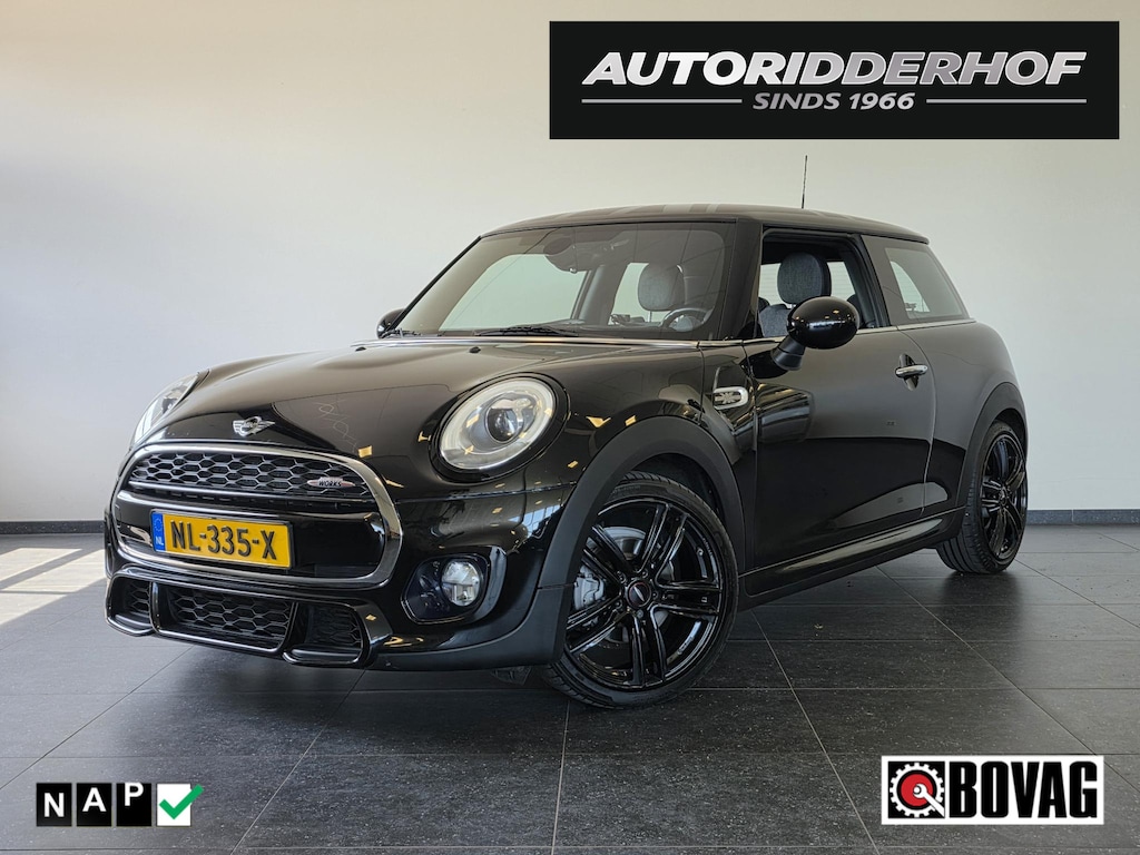 MINI Cooper 1.5 Kings Cross | Orig. NL | JCW | Keyless | Stoelverwaming | Harman Kardon | 18'' LMV |
