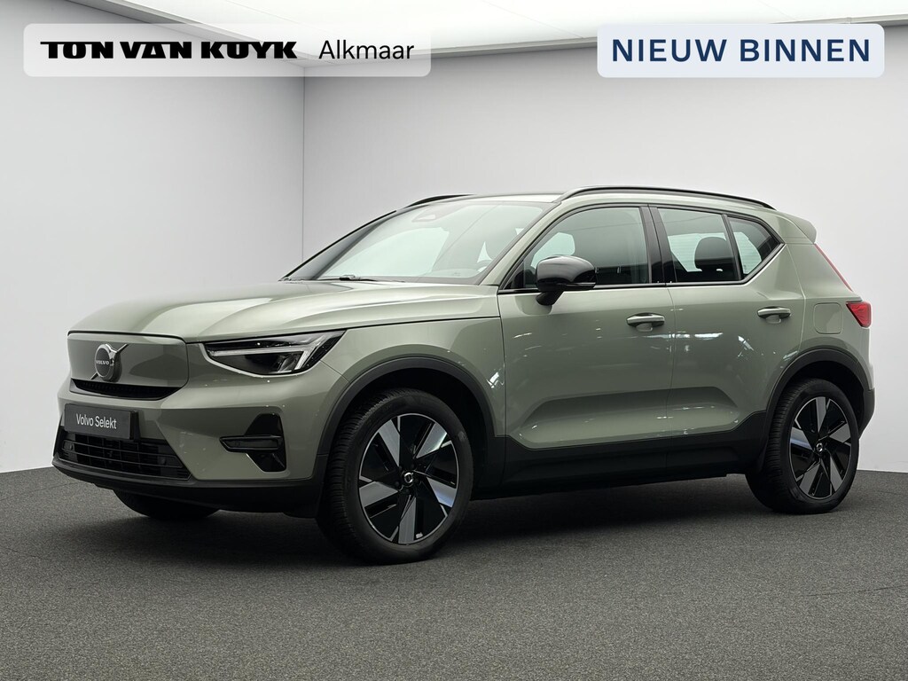 Volvo EX40 Single Motor Extended Range Plus 82 kWh Trekhaak / Parkeersensoren- Camera achter / 19'' / All-Season banden / Sage Green /
