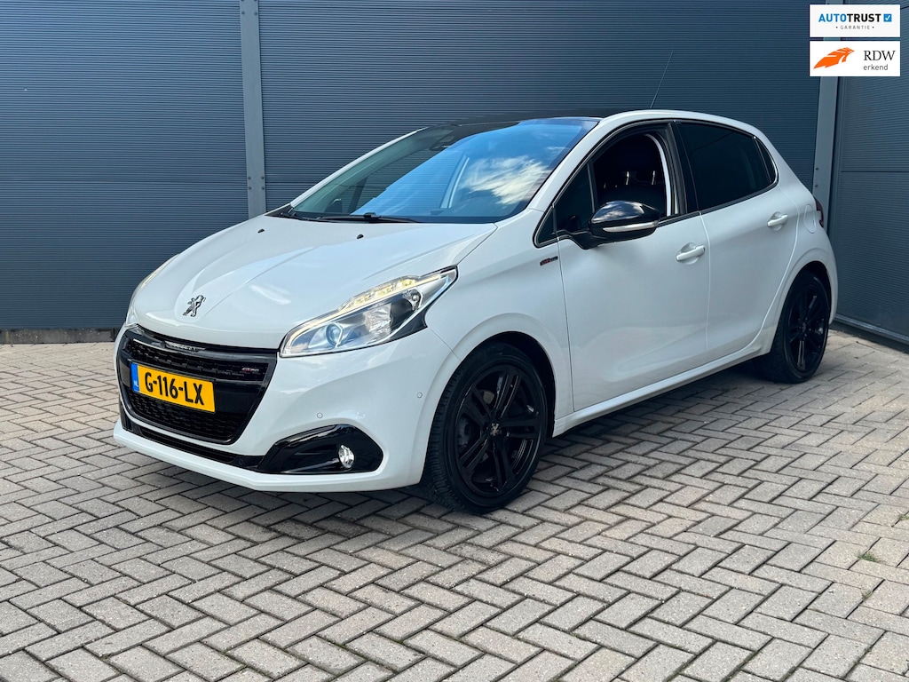 Peugeot 208 1.2 PureTech / Vol Automaat / Navi / GT Line