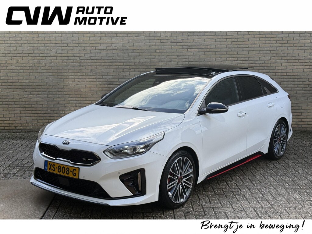 Kia ProCeed 1.6 T-GDI 204pk GT-line Automaat | Panoramadak | Trekhaak afneembaar | Camera | Adaptieve cruise | Lane assist | Apple CarPlay / Android Auto | Stoel&stuurverwarming | JBL sound | 18 inch velgen | Half leder | Keyless | LED | DAB | Volledig onderhouden