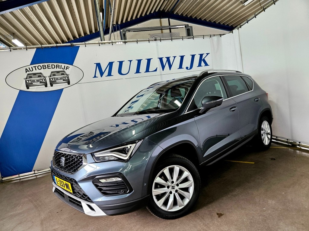 SEAT Ateca 1.5 TSI Style Business Intense / Trekhaak / Pano / Camera / NL Auto