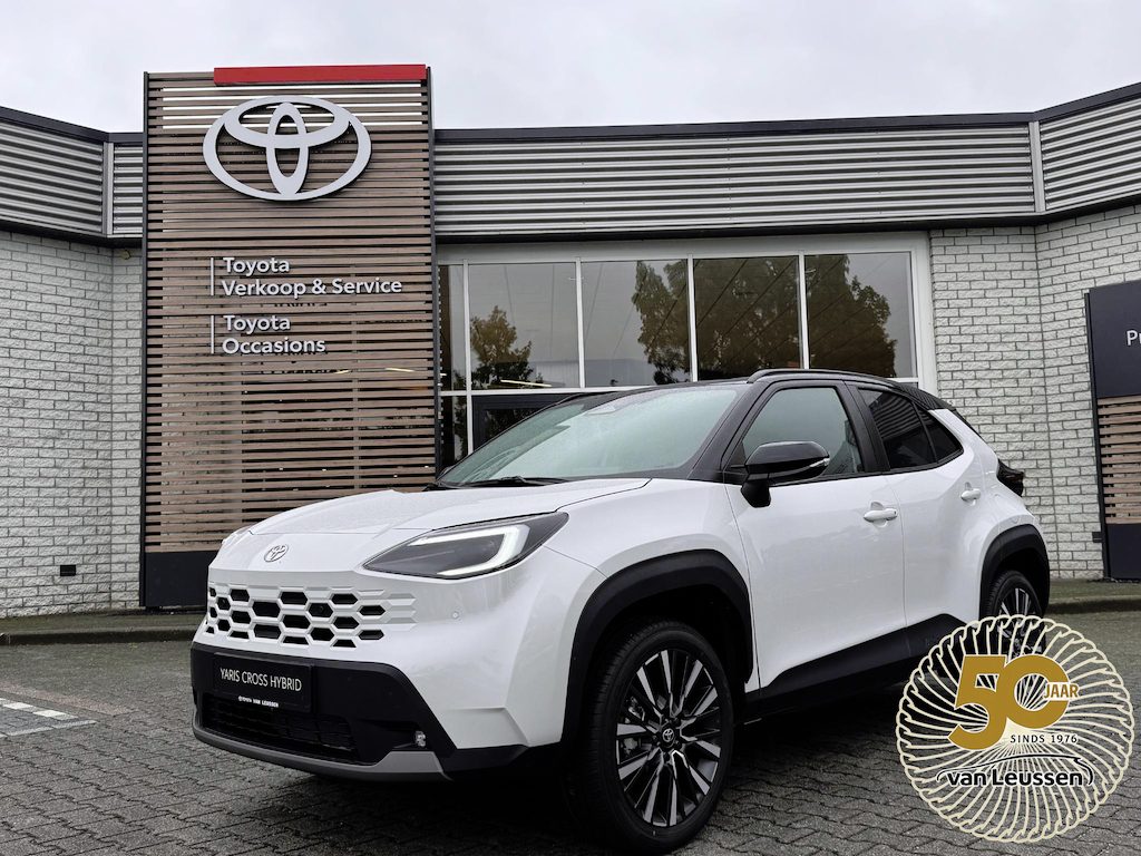 Toyota Yaris Cross HYBRID 130 EXECUTIVE NIEUW MODEL 2026! STOEL/STUURVERW 18'' LM-VELGEN PARK-SENSOREN NAVI APPLE/ANDROID