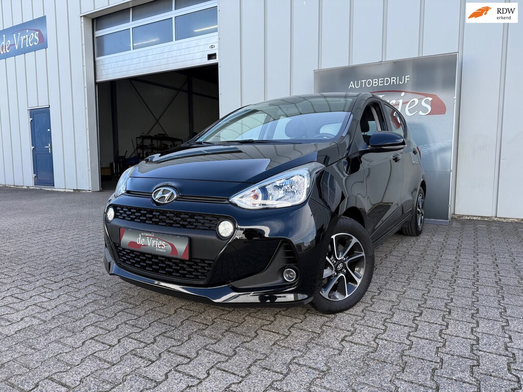 Hyundai i10 1.2 i-Premium / Airco / Navi / Cruise control / Stuurverw. / Stoelverw. /