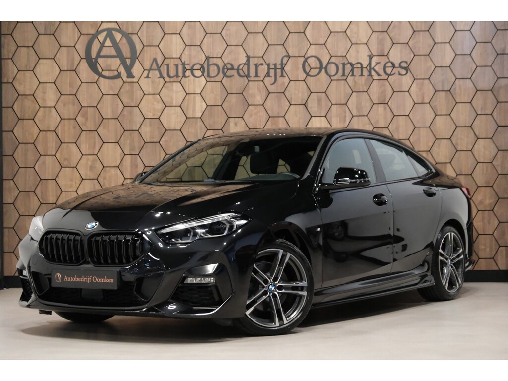 BMW 2-serie Gran Coupé 218i High Executive *M-Pakket* 91dkm M-Sportinterieur/Navigatie |Recent Beurt Gehad|