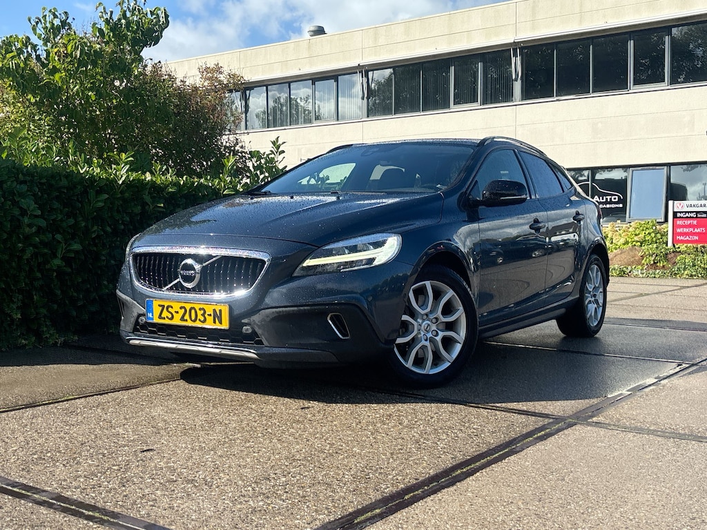 Volvo V40 Cross Country 1.5 T3 Polar+ Luxury |STOELVERW.|TREKHAAK|CLIMA|NAVI|VOLL.ONDERHOUD| 5280