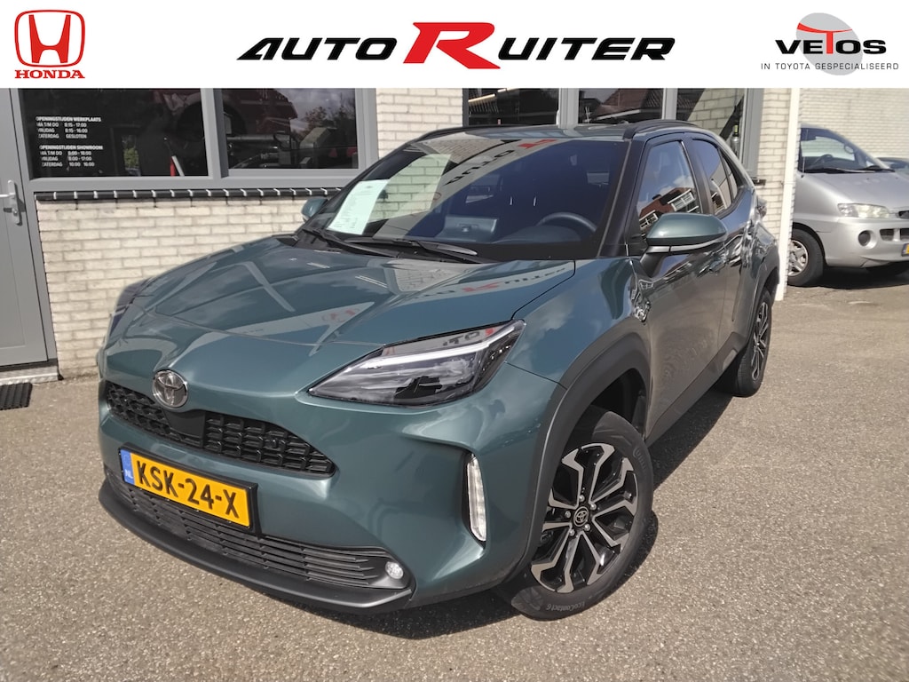 Toyota Yaris Cross 1.5 Hybrid 130 Style Edition Forest green/blindspot/