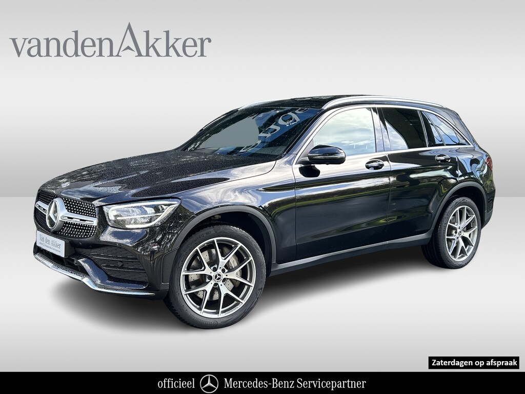 Mercedes-Benz GLC 300e AMG // Panoramadak // Memory Stoelen // 360 Camera // Carplay // Keyless Entry // Privacy Glass // Elek. Achterklep // 20" AMG Velgen