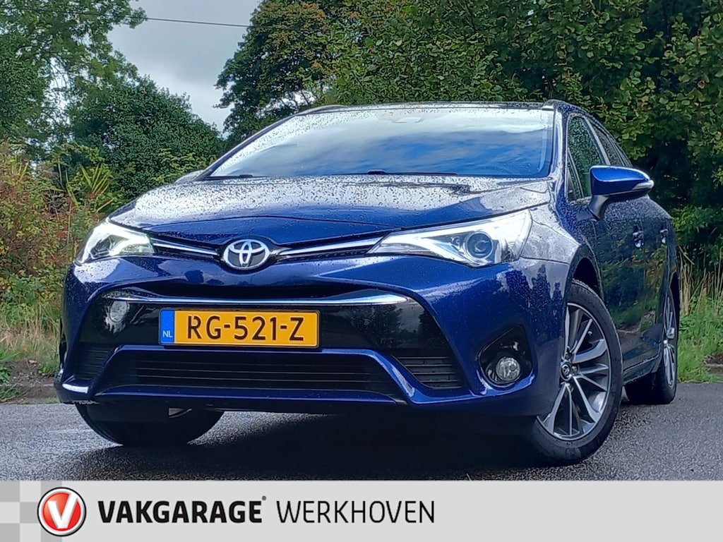 Toyota Avensis Touring Sports 1.8 VVT-i SkyView | Orig. 55.000 km !| Panoramadak