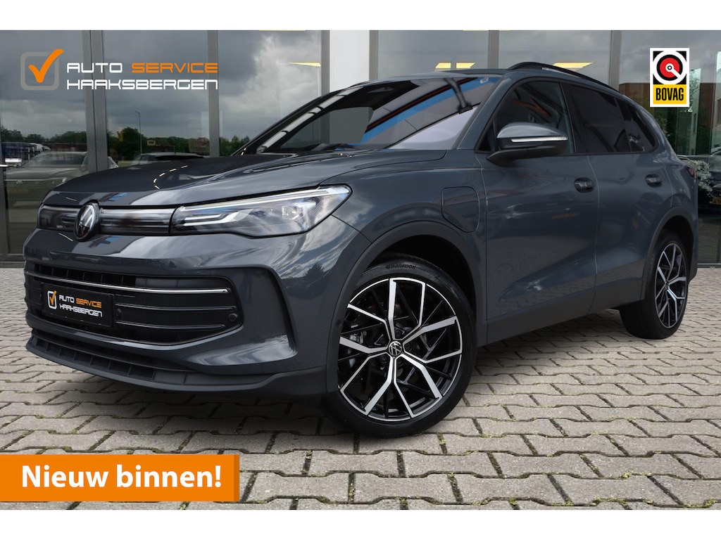 Volkswagen Tiguan 1.5 eHybrid Life | Trekhaak | Camera | ACC | Fabrieksgarantie