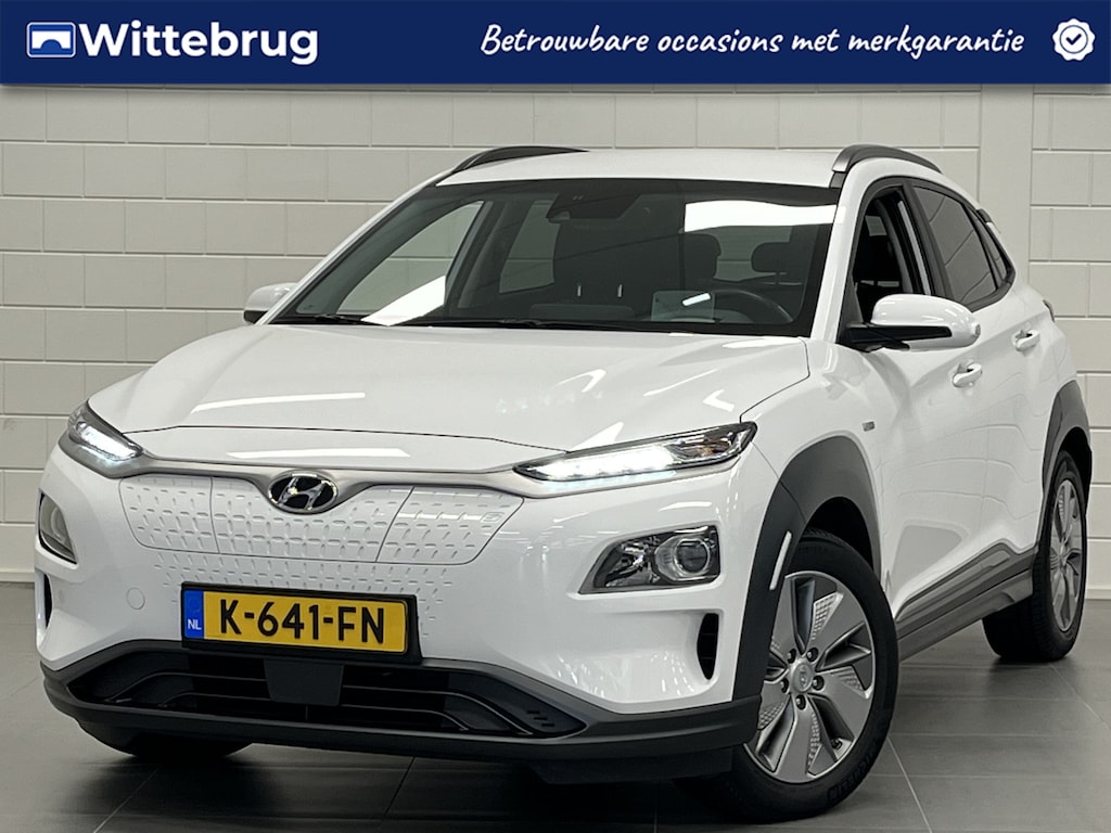 Hyundai Kona Electric EV Fashion 64 kWh HALF LEDER | NAVIGATIE | LONG RANGE SOH 100%