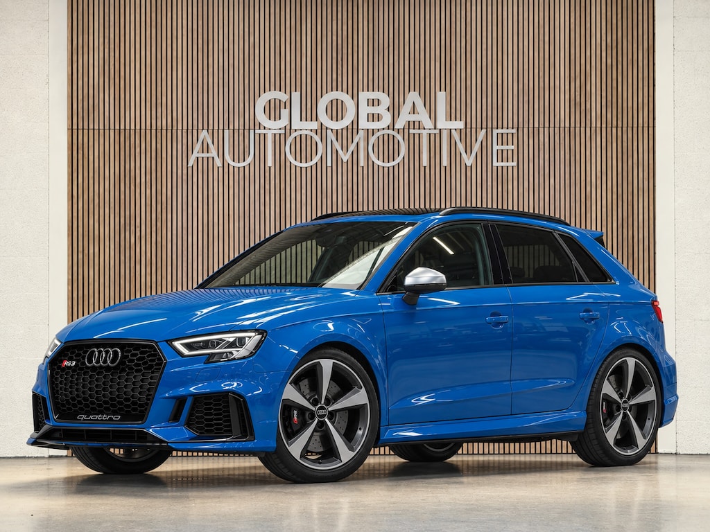Audi RS3 A3 Sportback 2.5 TFSI quattro - PANORAMADAK - VIRTUAL - RS Sportstoelen