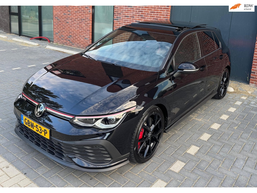 Volkswagen Golf VOLKSWAGEN GOLF 2.0 TSI GTI CLUBSPORT DSG | 410 PK | PANORAMADAK | IQ.LIGHT | ACC | TRAVEL ASSIST