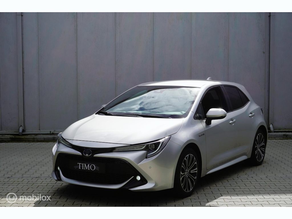 Toyota Corolla 1.8 Hybrid Dynamic 23.535 KM