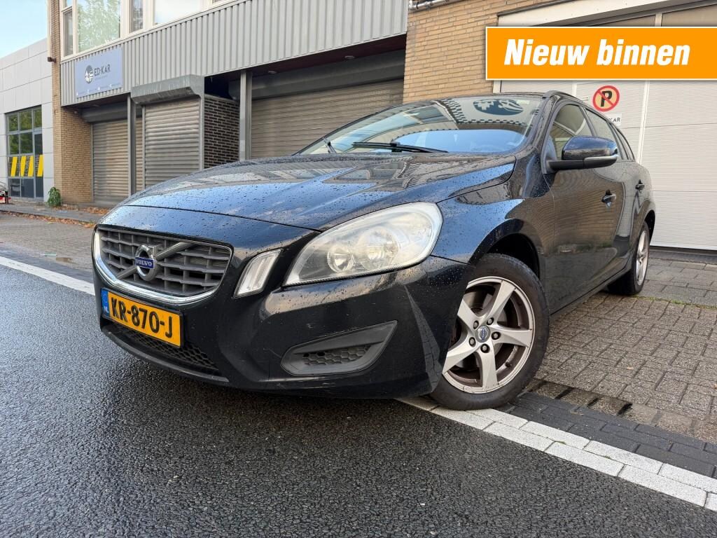 Volvo V60 1.6 D2 Kinetic AUTOMAAT CLIMA NAVI HANDEL PRIJS