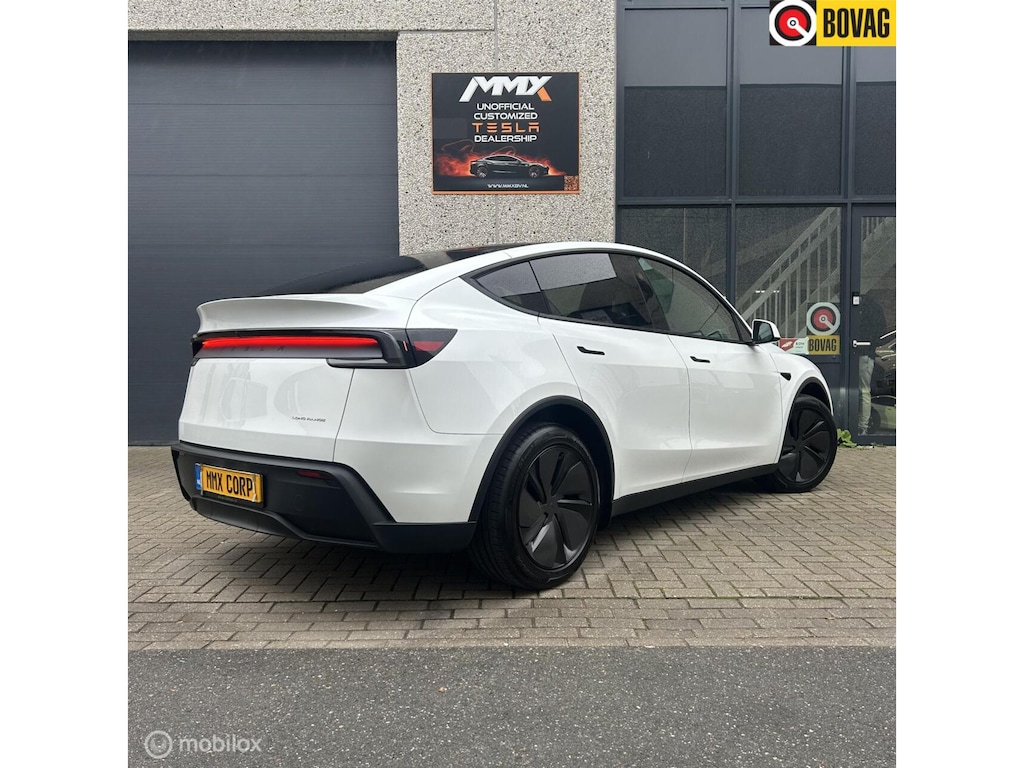 Tesla Model Y Juniper Long Range RWD