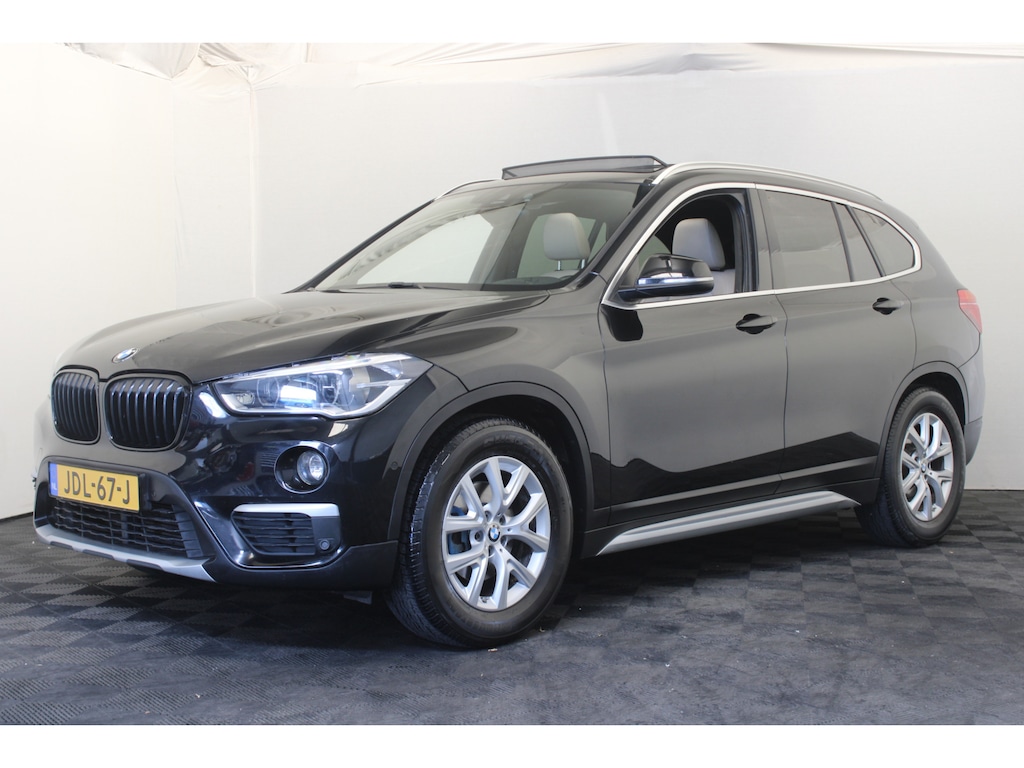 BMW X1 xDrive18d |Pano|