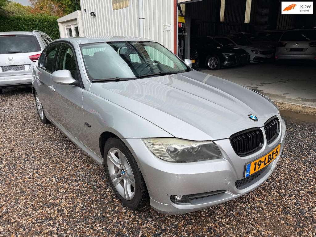 BMW 3-Serie 318i Business Line NEW-KETTING.NAVI.CLIMA.NAP!