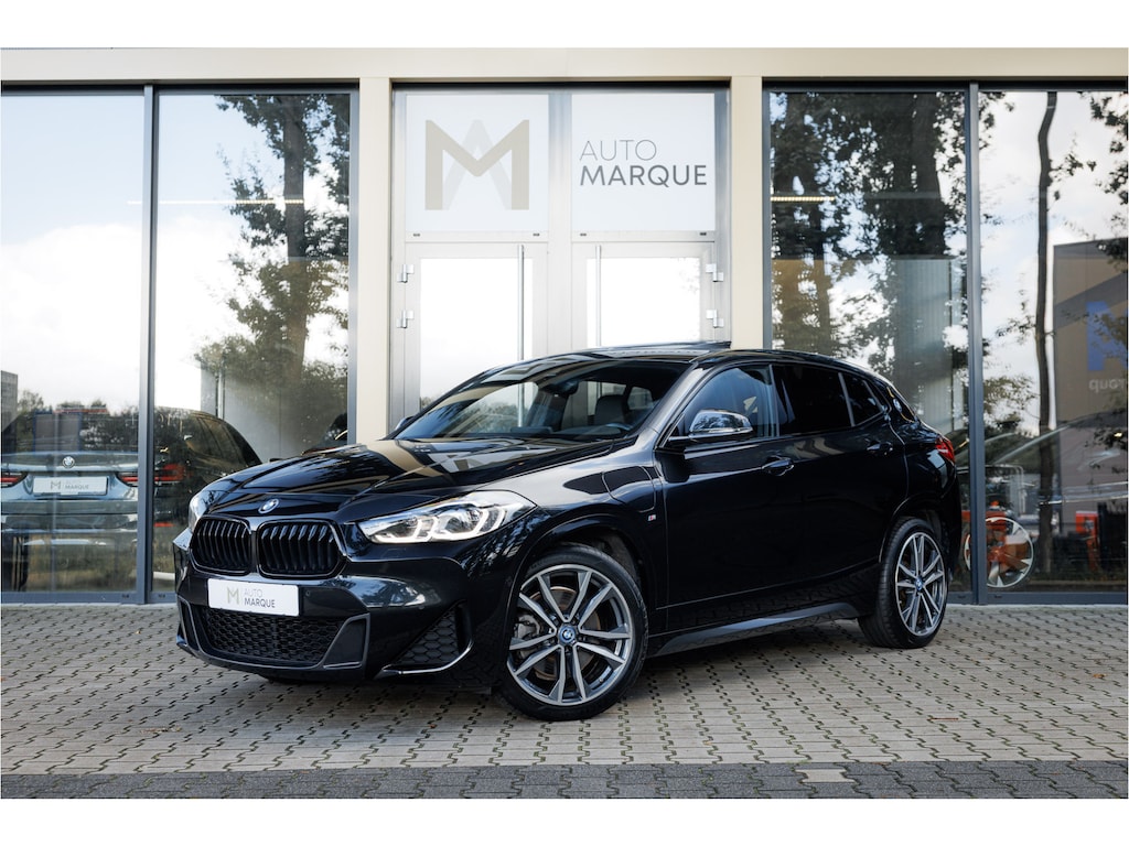 BMW X2 xDrive25e Aut. High Executive | M Sportpakket | Panoramadak | 19" LM Velgen | Harman Kardon | Head-Up Display | Leder | Achteruitrijcamera | Adaptieve Cruise Control | Adaptief LED |