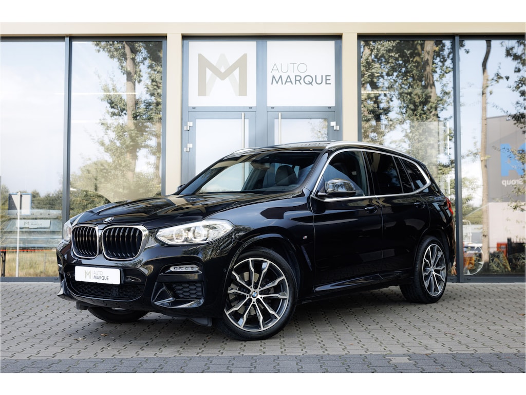 BMW X3 xDrive20i Aut. | High Executive | M Sportpakket | Panoramadak | 20" LM Velgen | Head-Up Display | HIFI Sound | Trekhaak | Achteruitrijcamera | Navigatie Pro |