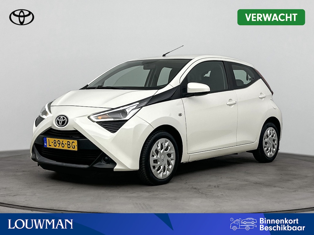 Toyota Aygo 1.0 VVT-i x-play | Apple Carplay-Android Auto | Parkeercamera |