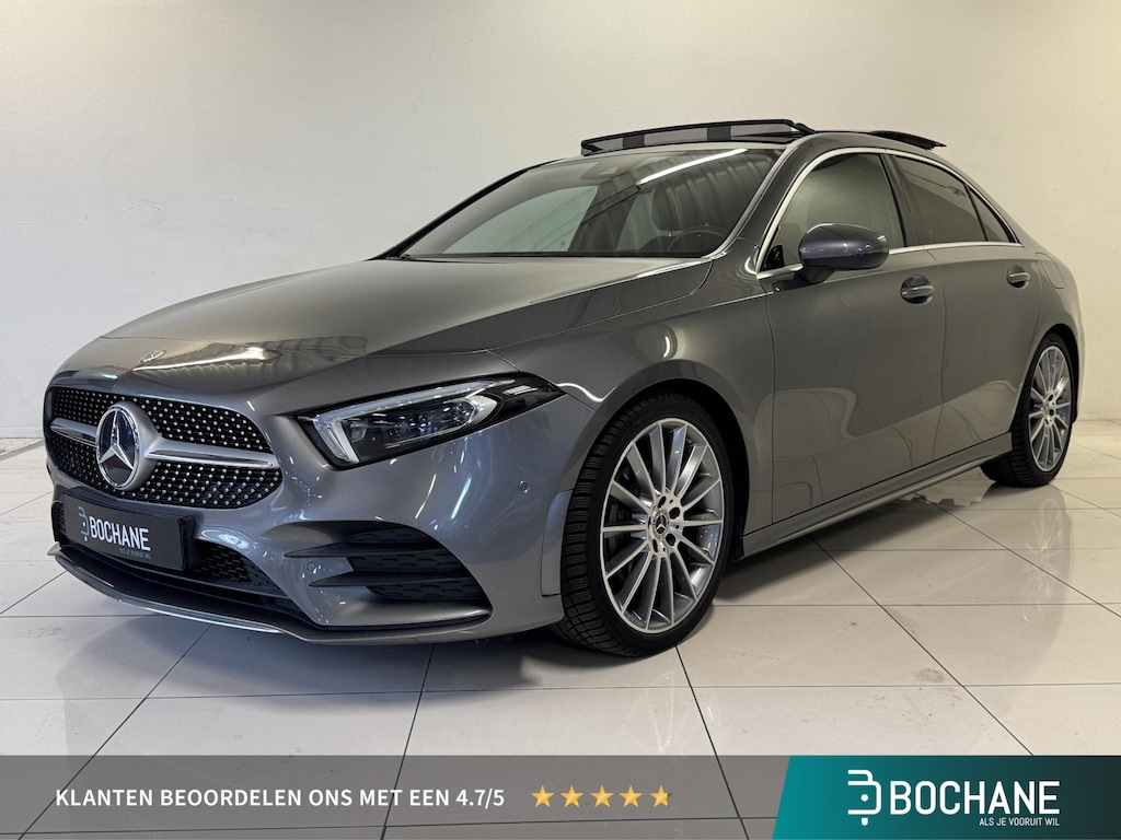 Mercedes-Benz A-klasse 200 AMG Upgrade | Panoramadak | Stoelverwarming | Navigatie | 1e eig.