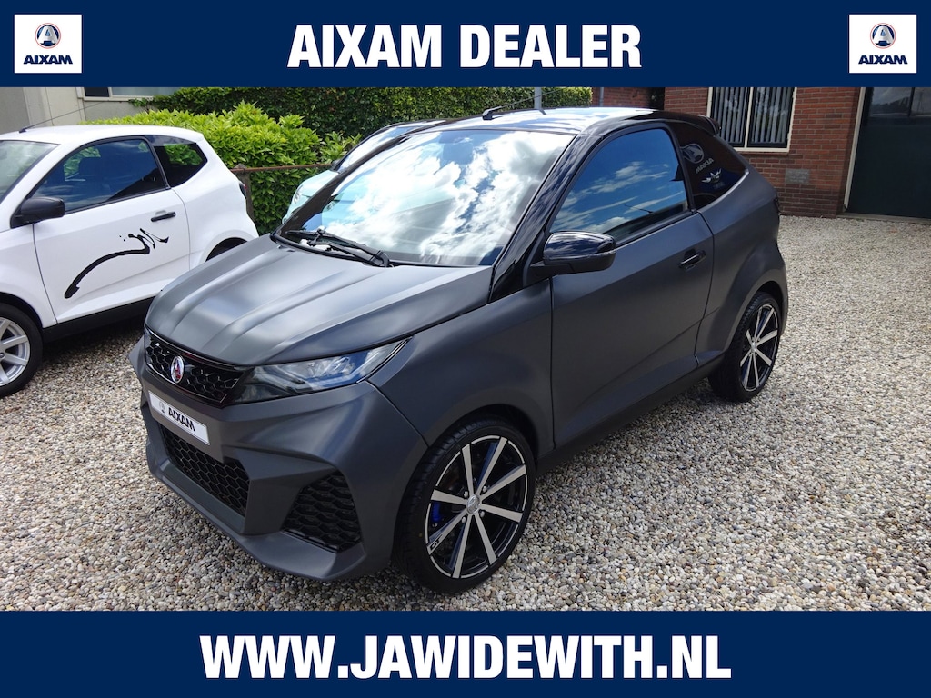 AIXAM Brommobiel Coupé GTI NIEUW DASHBOARD Achteruitrijcamera, Parkeersensoren, Centrale deurvergrendeling, Lichtmetalen velgen
