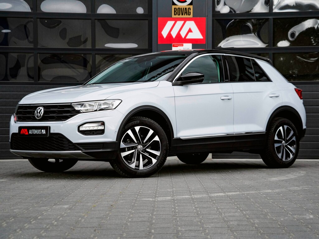 Volkswagen T-Roc 1.5 TSI Sport Business R | TREKHAAK | STOELVERWARMING | ADAPTIVE
