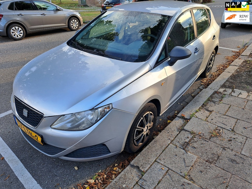 SEAT Ibiza 1.2 Club *apk 09-2027, airco, groot onderhoud *