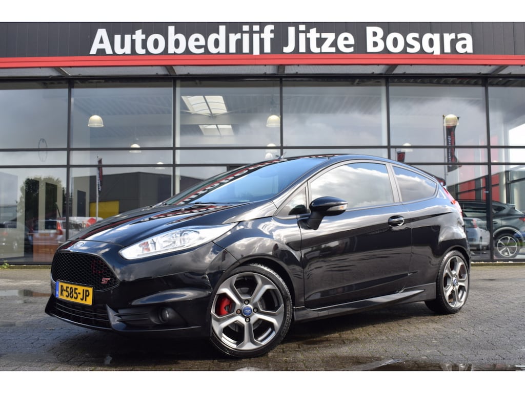 Ford Fiesta 1.6 ST2 180pk Recaro Sportstoelen | Xenon | Half Leder | Full Map Navi | Keyless | Volledig Onderhouden!!