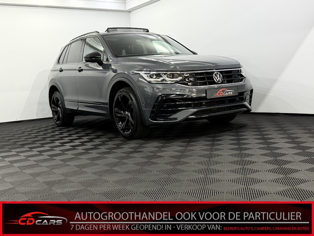 Volkswagen Tiguan 1.4 TSI eHybrid R-Line Business+ Plug-in Panoramadak, Camera, Virtual desk, Stoelverwarming, Keyless start, Head-up display, Elektrische achterklep