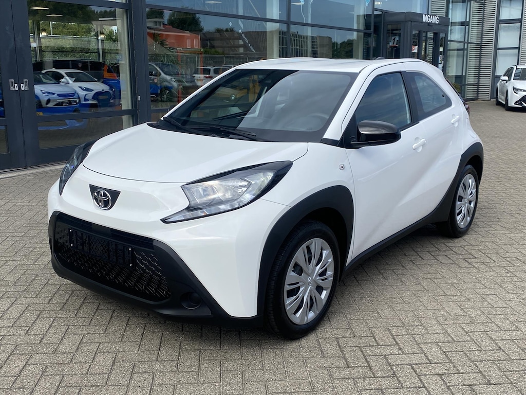 Toyota Aygo X 1.0 VVT-i MT 72pk S-CVT