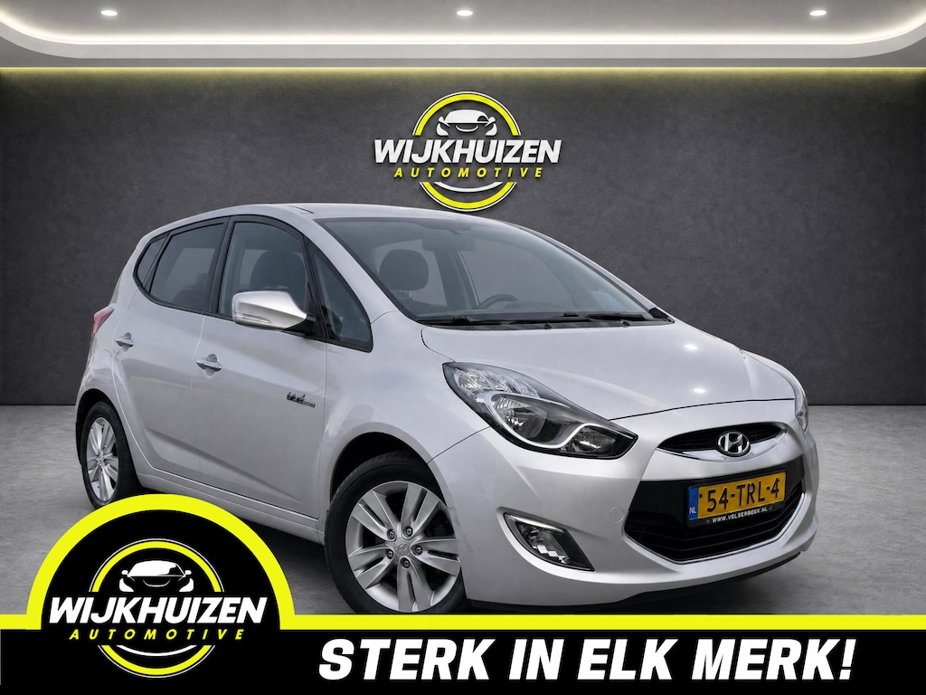 Hyundai ix20 1.4i i-Vision met Panorama dak !!! Trekhaak !!! Climate !!! Cruise !!!