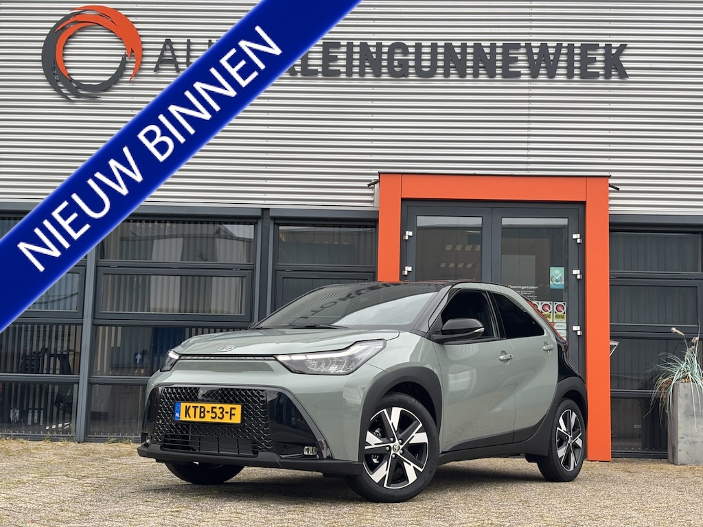 Toyota Aygo X Hybrid 115 Pulse / Camera / Applecarplay/Androidauto / Parkeersensoren V+A / Stoelverwarming /