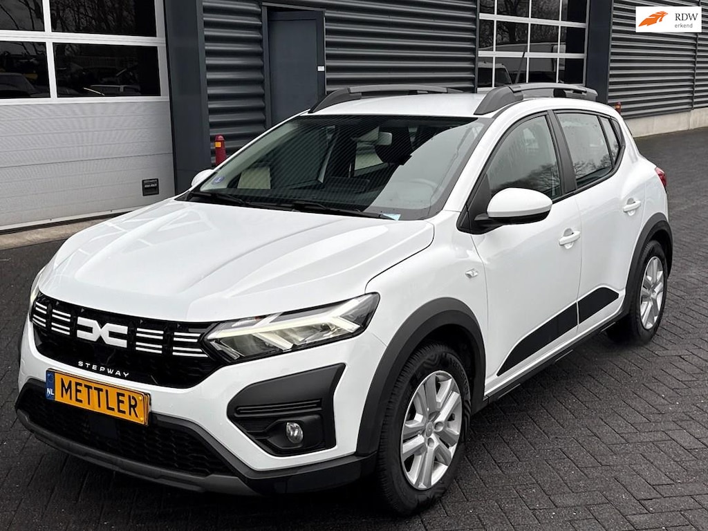 Dacia Sandero Stepway 1.0 TCe 90 Expression, navigatie, trekhaak, cruise control