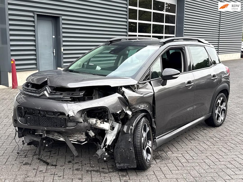 Citroën C3 Aircross 1.2 PureTech S&S Shine, Camera, Navigatie, PDC