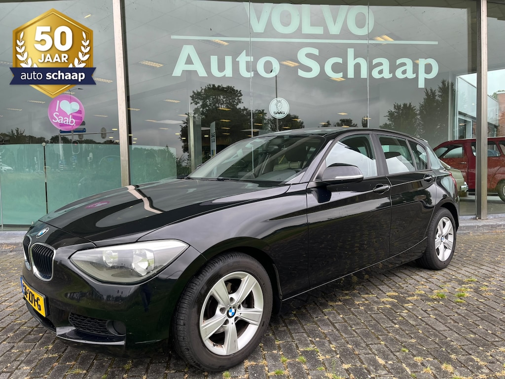 BMW 1-Serie 116i Business Automaat | Rijklaar | Navigatie Stoelverwarming Lichtmetaal Cruise control