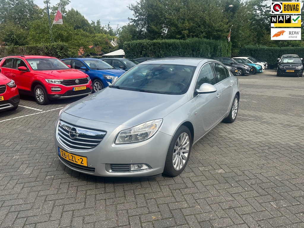 Opel Insignia 1.8 Business , navigatie , pdc voor en achter
