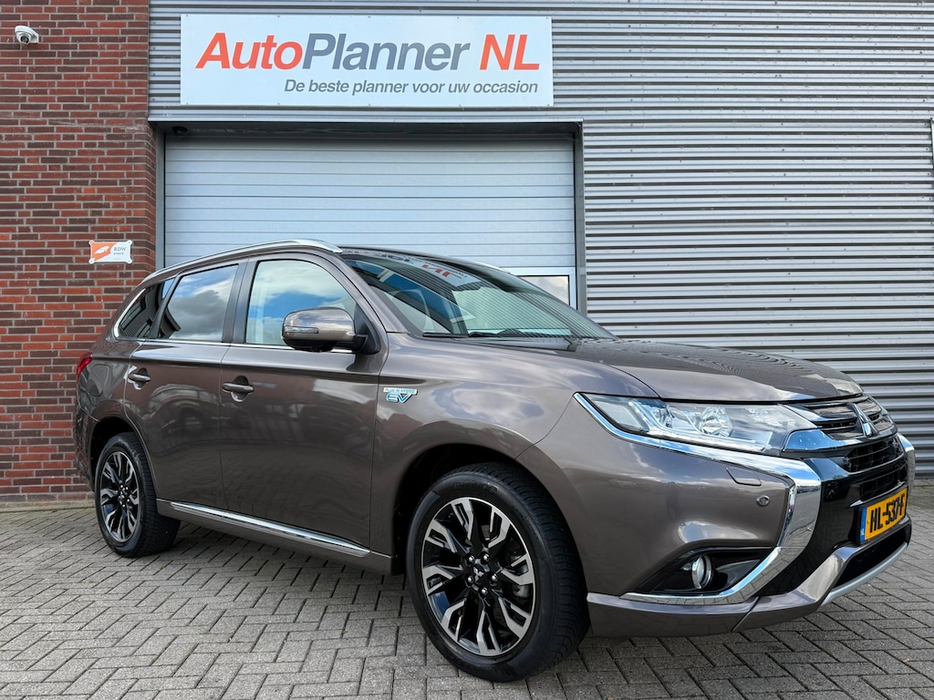 Mitsubishi Outlander 2.0 PHEV Instyle! Clima! Cruise! Navi!