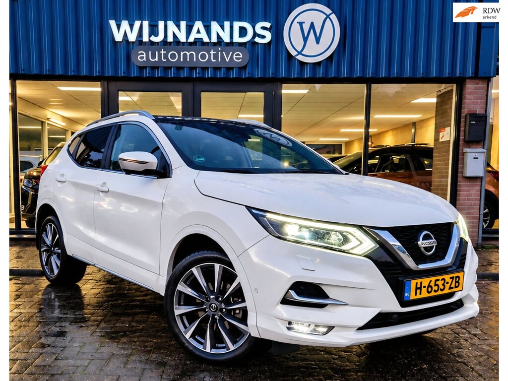 Nissan Qashqai 1.3 DIG-T Tekna + Panoramadak Trekhaak Volle Koets