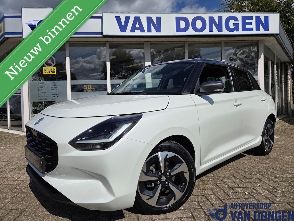 Suzuki Swift 1.2 Style Smart Hybrid | Automaat / Nieuw model | Parelmoer / Carplay / Clima / Two-Tone