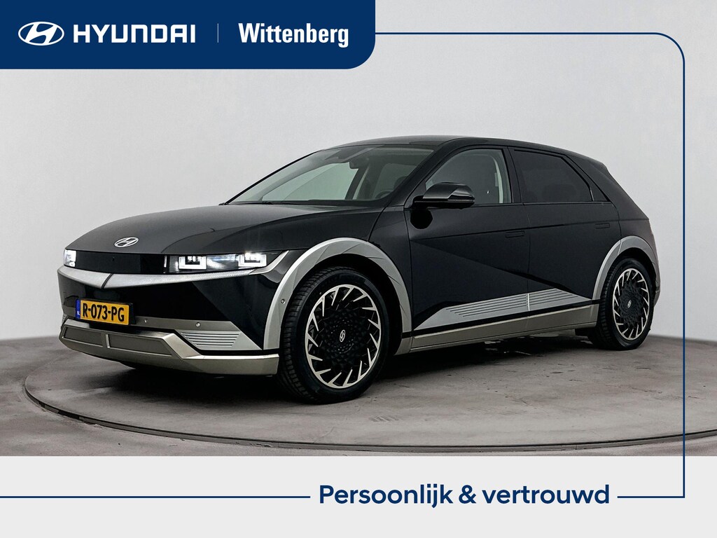 Hyundai Ioniq 5 Lounge 73kWh | Unieke km stand! | Warmtepomp | 360 camera | Trekhaak | Leder | Elektrisch verstelbare stoel met geheugen | Stoelverwarming & Verkoeling | Bose Audio |