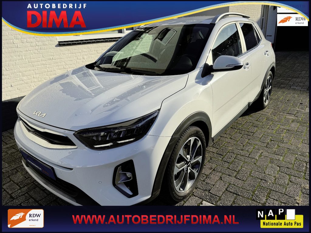 Kia Stonic 1.0 T-GDi MHEV DynamicPlusLine Automaat/ 1e Eigenaar/ Navi/ Camera/ Full Led/ Afnb Trekhaak/ Stuur+ Stoelverwarming