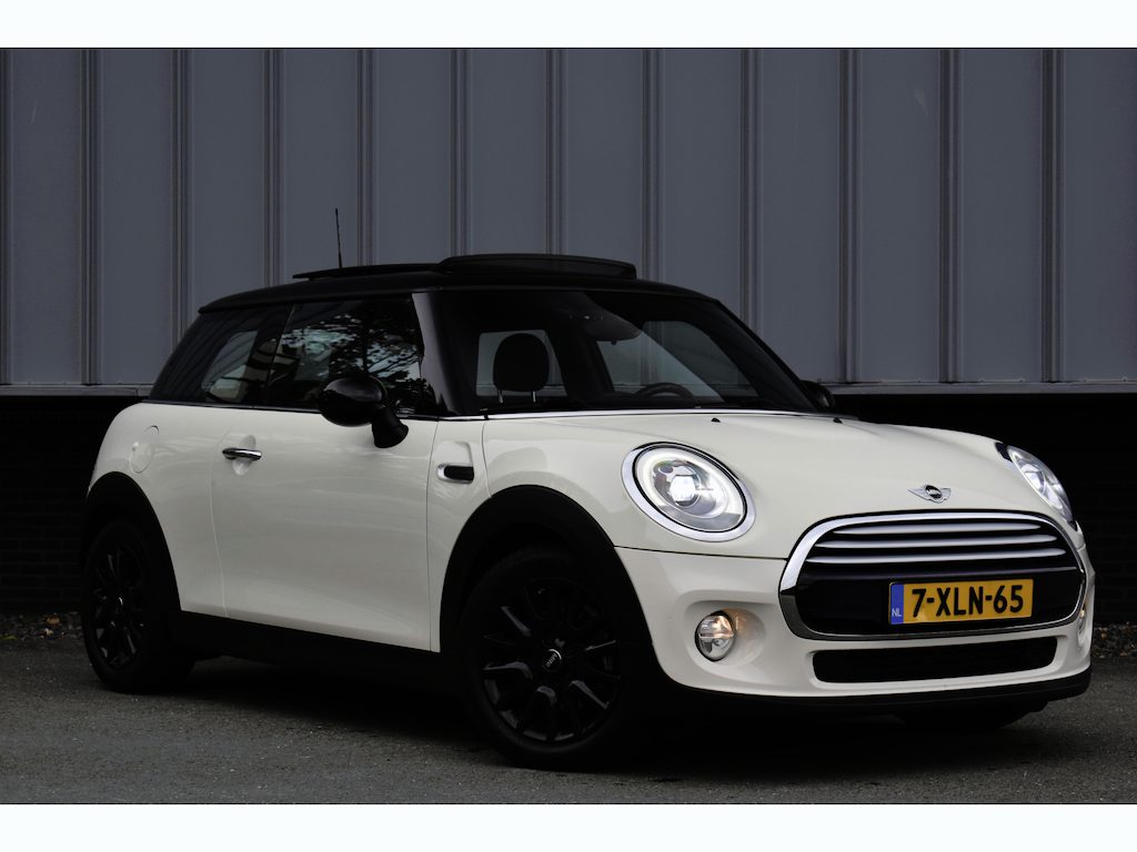 MINI Cooper 3-Deurs 1.5 Aut. | Pano | Navi Prof | Climate Control | Union Jack