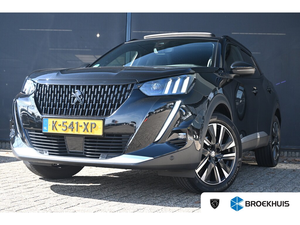 Peugeot 2008 1.2 PureTech GT Pack | Adaptive Cruise control | Stoelverwarming | Schuif/Kantel Dak | Navi by App | Dodehoek detectie | DAB | Achteruitrijcamera | Full-Led | Leder/Alcantara bekleding | LMV 18" |