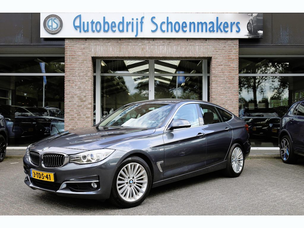 BMW 3-Serie Gran Turismo 328i High Executive Luxury TREKHAAK-IKLAPB. MEMORY STOELVERW. HUD CAMERA NAVI CRUISE CLIMA 2XPDC 18''LMV