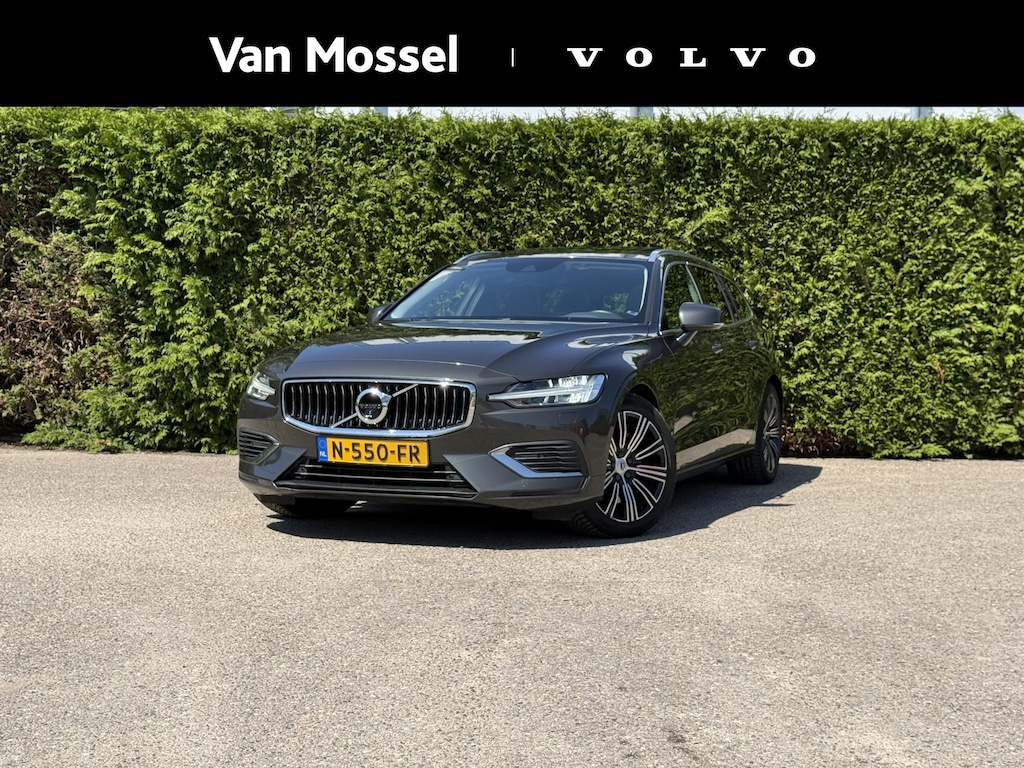Volvo V60 T8 Twin Engine AWD Inscription | 360 camera | Pano dak | Trekhaak | Bliss | Keyless | Elektrische stoelen | Head up display | Harman kardon audio |