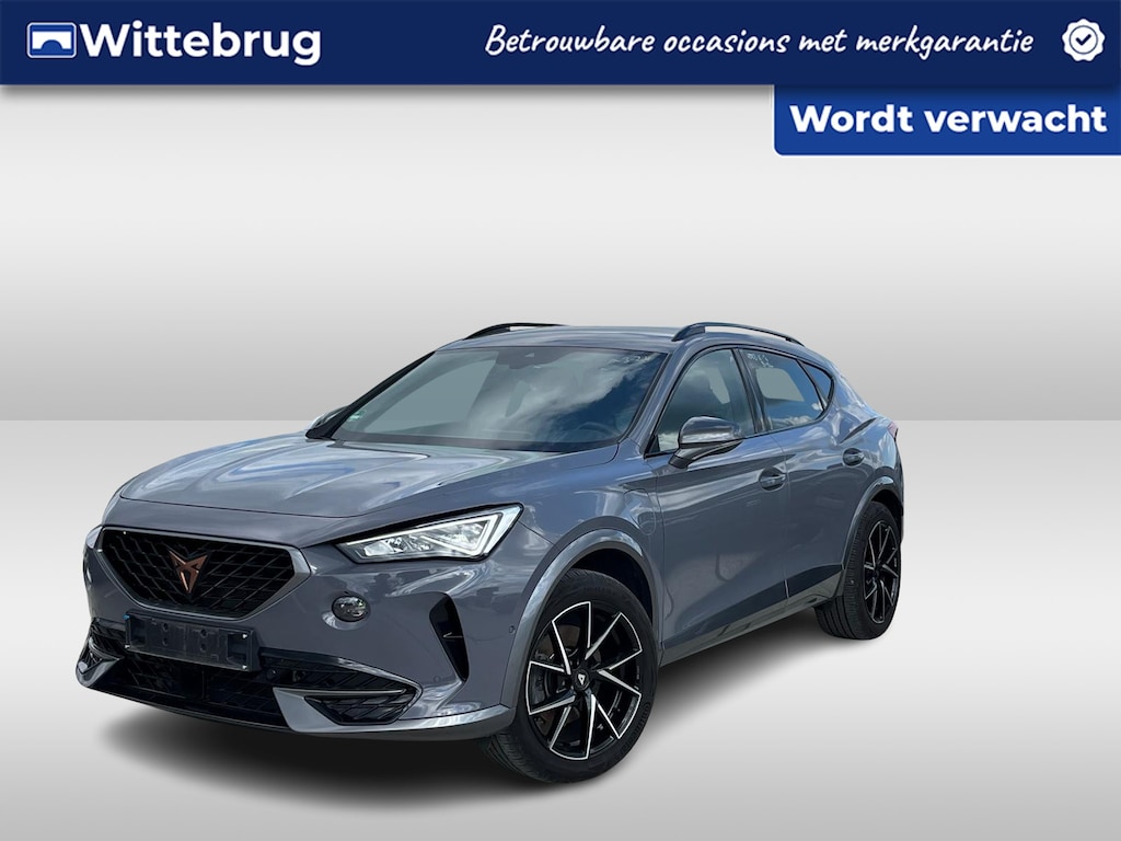 CUPRA Formentor 1.4 e-Hybrid 204pk VZ Performance / Elec. Trekhaak / App. Connect / Achteruitrijcamera / Verwarmbare voorstoelen /     18'' LMV