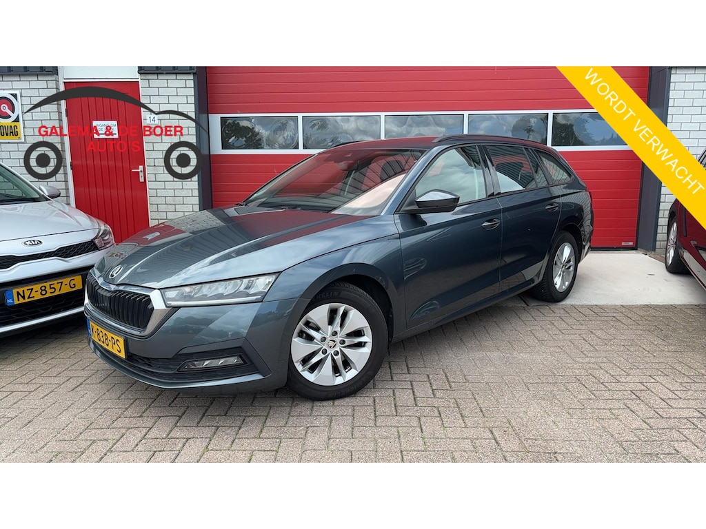 Skoda Octavia Combi 1.0 e-TSI Business Edition AUTOMAAT / STOELVERW / FULL LED / TREKHAAK / CARPLAY / NAVI / CLIMA / PDC / NL-AUTO