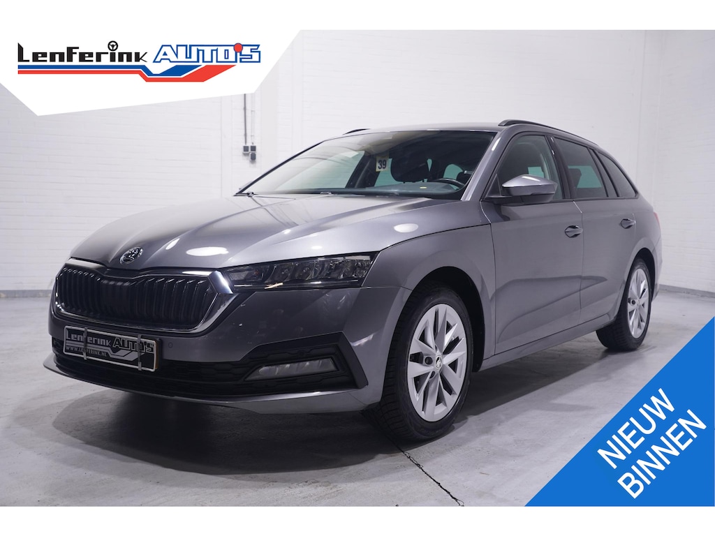 Skoda Octavia Combi 1.5 e-TSI Business Edition Apple Carplay ACC Voorstoelen Verwarmd Privacy Glass Airco LED Spiegels Elek. Inklapbaar LMV "17"