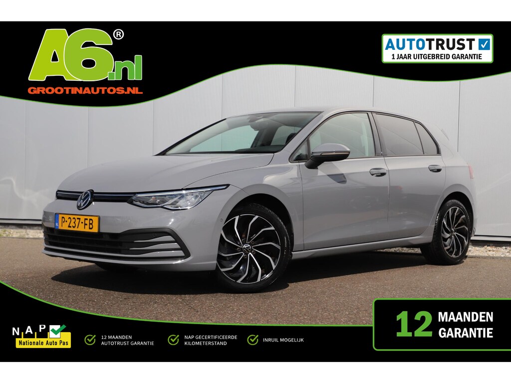 Volkswagen Golf 1.0 TSI Life Trekhaak LMV Sportstoelen LED Navigatie Achteruitrijcamera Carplay Android Sfeerverlichting ErgoComfort